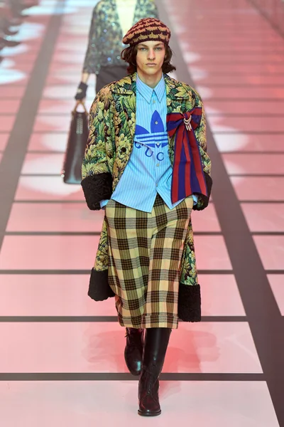 Look 81